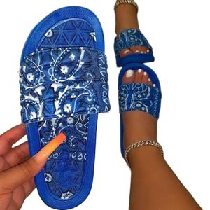 Slippers bandana desliza mulheres grafites legais em casa sandálias de verão femininas azuis azuis preto tingem calçados atacado