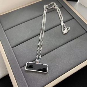 Herren-Designer-Halsketten, Luxus-Design-Anhänger, Silber, Schwarz, Weiß, High-End, personalisierter Street-Trend, Punk-Hip-Hop-Schmuck, Damenmode-Halskettenschmuck