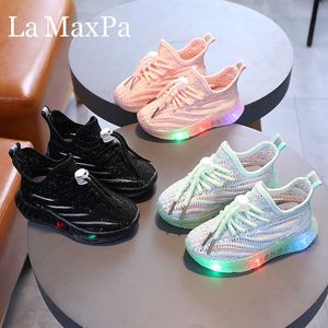 Size 21-30 Lighting Shoes for Kids Luminous Kid Shoes Children Boys Air Mesh Breathable Sneakers buty swiecace dla dziewczynek G1025