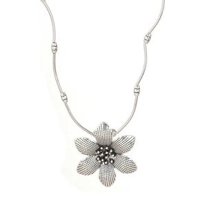 Flores simples femininas Tibetan Silver Pingente Colares de Moda Estilo Nacional Mulheres DIY Colar Pingentes