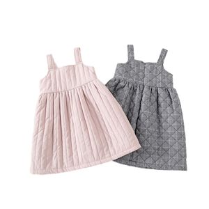 Estilo Meninas 'Outono e Inverno Algodão-acolchoado Dungaree Vestido Colete Princesa Princesa Toddler Girl Winter Roupas 210515