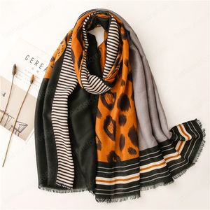 Mode Sexig Leopard Dot Viscose Scarf Högkvalitativa Fringe Hijab Sjalar och Wraps Kvinna Foulards Echarpe Designer 180 * 90cm