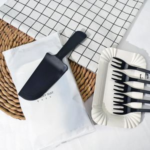 Newdisposable Flatware 1 Plastikowy nóż i 10 Plastikowe widelce, Płyty 10 Papier Urodzinowy Płyta Utwórz Widłowy Zestaw Stołowych RRE10557