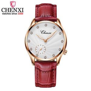 Chenxiブランドクォーツ時計女性不規則なダイヤルファッションカジュアルウォッチ女性の時計レザー腕時計レリーゴオフェミニーノQ0524