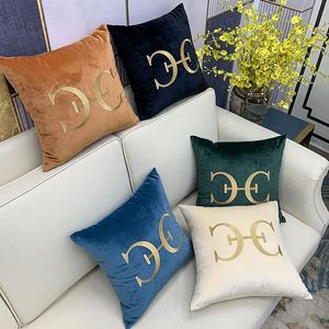 Luxury Square Letter Cushion Designer Dekorativ kudde Luxurys Designers Kudde Mode Kudde Heminredning 5 Färg 45cm * 45cm 2202242d