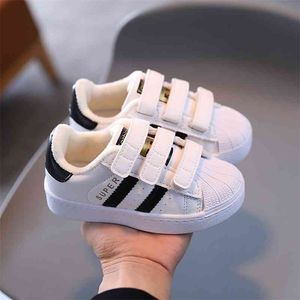Çocuklar için Çocuk Sneakers Bahar Çocuklar için Rahat Ayakkabılar Yaz Flats 5 ~ 12 Yıl Toddlers Botlar Beyaz Siyah 210329