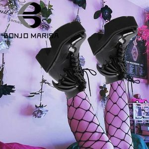 BonjoMarisa 2021 Brand Platform Chunky Heel Bat Wing Lace Up Zipper Goth Black Punk Cool Women's Boots Street Black Ankel Boots Y0914