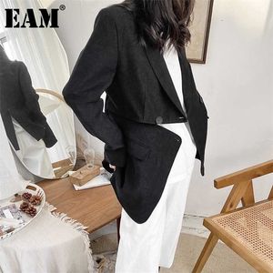 [Eam] Mulheres branca bolso assimétrico tamanho grande blazer lapela manga longa solta cab jaqueta moda primavera outono 1d5974 211019