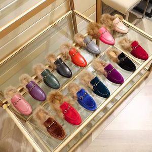 2021 Designer shoes classics slipper Genuine 100% wool loafers Muller slippes1 with buckle Fashion women Princetown Ladies Casual Fur Mules Flats Warm feet slippers