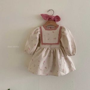 子供服Spring 2021 Baby Girl Floral Puffスリーブドレスガールズドレスプリンセスパーティー服Q0716