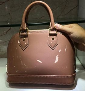 Luxurys Designers Classic Shell Bag Damier Patent Leather Grid Handbagsショルダーバッグ