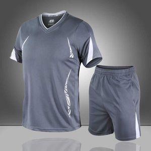 Sommar Mens Jogger Set Sweat Suit Quick Tork Andningsbar T-shirt + Shorts Två Piece Set Män Running Passar Sportkläder Storlek 5xl 210714