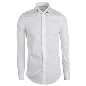 Camisas de vestido masculinas outono e inverno camisa de mangas compridas moda slim abelha bordada preto branco tamanho grande para homens