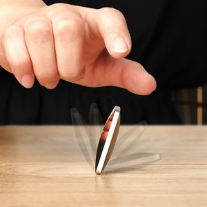 Decompression artifact toy fingertips spinning top desktop flip dancing kinetic energy Fun children's gift