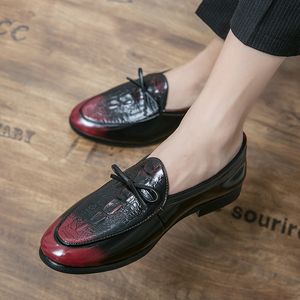 Lüks Timsah Desen Loafer'lar Erkekler Deri Ayakkabı Iş Elbise Ayakkabı Moda Ziyafet Düğün Oxford Ayakkabı Büyük Boy 47