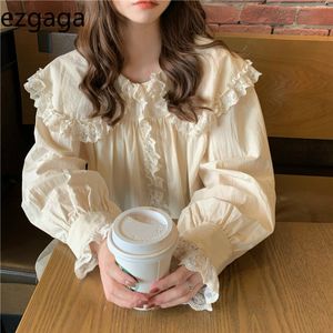 Ezgaga Women Shirts Korean Sweet Chic Spring Casual Turn-Down Collar Butterfly Sleeve Lace Patchwork Fashion Blouse Loose Blusas 210430