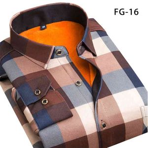 Aoliwen Winter warm shirt plus velvet thickening fashion print plaid long sleeve men's brand dress sizeL-5XL 210809
