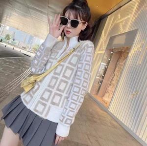 High quality designer full letter Women's Knits zipper sweater cardigan fashion knitted jacket