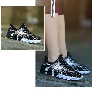 2021 Niedrige Socken Laufschuhe Schwarz Moire Multi Camouflage Oberfläche Weiche Sohlen Koreanische Version Herrenmode Popcorn Weiche Sohlen Sportreisen Männer Sneaker 36-48 #A0016