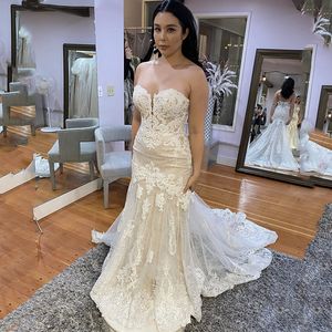 Lace Mermaid Bröllopsklänning Brudklänningar Strapless Appliqued Court Train Tulle Plus Size Bride Dresses Vestidos de Noiva