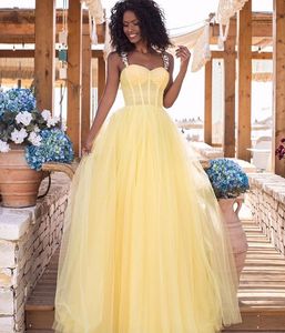 2021 Plus Size Arabski ASO EBI Yellow Crystals Simple Prom Dresses Spaghetti A Line Tulle Formalne Party Wieczór Druga Recepcja Gowns Zj255