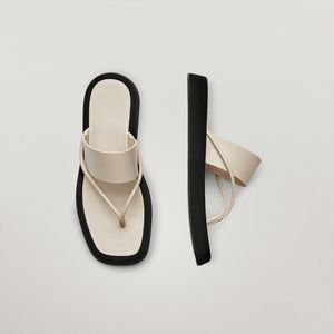 Summer New Women Flip flops Slisterers Flat Roman Style Sandals Sandali femminili Sole spessa Sole