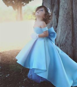 Kızın Elbiseleri Vintage Mavi Dantel Çiçek Kızlar 2021 Yüksek Düşük Saten Kapalı Omuz Yay Düğüm Uzun Resmi Çocuklar Pageant Elbise Giymek