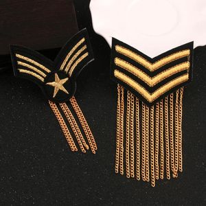 Pins, Brooches Trendy Tassel Chain Lapel Pin Gold Brooch Star Navy Shoulder For Men Medal Badges British Style Women Accessories