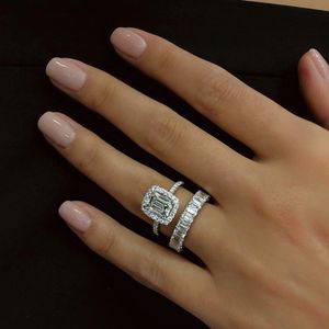 Luksusowy 925 Sterling Silver Emerald Cut Utworzony Zespół Pierścień Zaręczyny Ślubne Koktajl Diamond Pierścienie Dla Kobiet Biżuteria