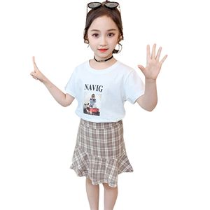 女の子の夏の服の格子縞のパターンセットTシャツ+スカートのための子供のトラックスーツ210528