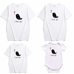 Magliette Fashion Mommy Me Baby Girl Clothes I Love Cotton Family Look Father Son Mom and Daughter Matching 210417