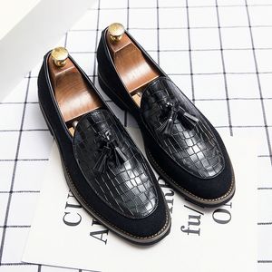 Scarpe da ginnastica da uomo Moda Scarpe di moda da uomo Mocassini da uomo in pelle italiana alla moda Pelle marrone nero Tendenza casual