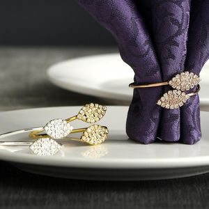 ingrosso Diamond Bar Sns.-6pcs elegante diamante con borchie a due foglie trifoglio anello di nozze banchetto el fibbia per bar ristorante cena anelli per la cena