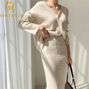 Fashion Korean Stickad 2 Piece Set Kvinnor Långärmad V-Neck Single Breasted Sweater Toppar + Slim Midi Mermaid Skirt 210506