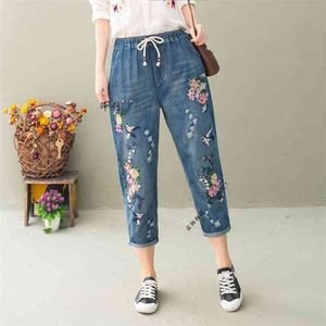 Jeans Harem da donna Elastico in vita Primavera Ricamo floreale Pantaloni in denim stile cinese Pantaloni al polpaccio Pantaloni larghi casual da donna 210629