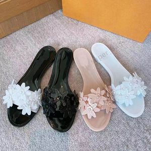 2021 Fashion Summer Beach Women Slippers High Quality Appliques Flat Sandals Luxurys Designers Slip Flip Flops 35-41