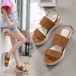 Casual Design Suede Leather Platform Wedges Sandaler Kvinnor Straw Muffins Summer Shoes Student Gladiator Sandalias Flip Flops 366