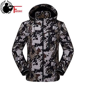 Alta qualità primavera autunno fuori porta soft shell uomo giacca mimetica con cappuccio cerniera impermeabile mimetico giacca maschile taglia L-5XL 210518