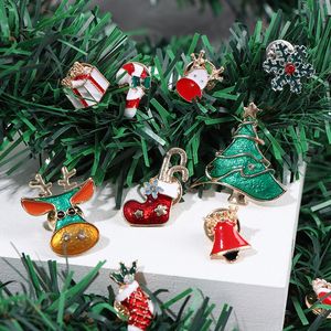Pins, Brooches Fashion Merry Christmas Socks Tree Elk Enamel Badge Small Brooch Women Party Jewelry Gifts