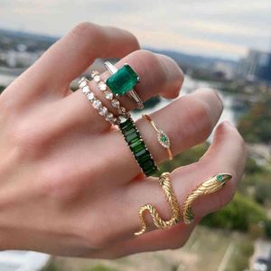 Conjunto Esmeralda Anel venda por atacado-anéis jóias criativo verde diamante anel de cobra peça conjunto esmeralda zircon articulação
