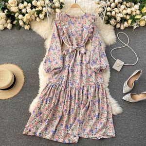 Singreiny Womenボヘミアンの花ドレスフランスの甘いパフスリーブレースアップAラインドレス春カジュアルバケーションプリントMidi Dress 210419