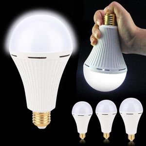 Emergency Lights Rechargeable LED Bulb 1200mAh 15W 150W Equivalent Highlight Light E27 With Hook For Power Outage Camping Tent