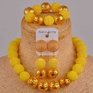 Kostiumowy Naszyjnik Żółty Zestaw Biżuterii Symulowane Pearl Nigerii Wedding Afryki Koraliki Biżuteria Zestawy FZZ88 H1022