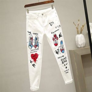 Women White Skinny Denim Pants Cartoon Graffiti Printed Stretch Jeans Autumn Slim Body Pencil Ladies Plus Size 210708
