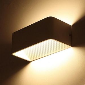 Duvar lambaları 2pcs 10W 15W kapalı koçanı LED lamba yukarı yukarı aydınlatma modern minimalist mühendislik sundurma bahçe ışığı