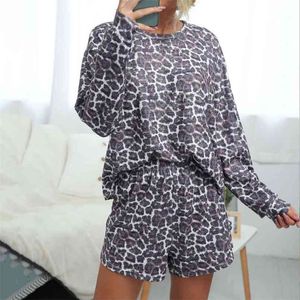 Stil Pajamas Leopard Print Casual Two-Piece Home Set 2 Piece Outfits för Kvinnor Vintage Full Shorts Ställer kläder 210508