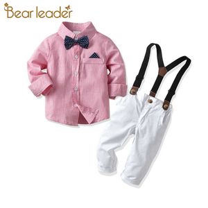 Ayı Lideri Erkek Moda Giyim Setleri Erkek Çocuklar Çizgili Askı Kıyafetler Bebek Giysileri Parti Papyon Takım Elbise Rahat Giysiler 210708