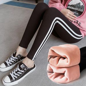 Maternity Bottoms Warm Winter Leggings For Pregnancy Nursing Belly Thick Velvet Pencil Pants Pregnant Fitness Casual Clothes