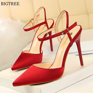 Thin Heels Concise Women Sandals 2021 New Fashion Buckle Shallow Women's High Heels Shoes Solid Silk Pointed Toe Dress Sandals Y0721