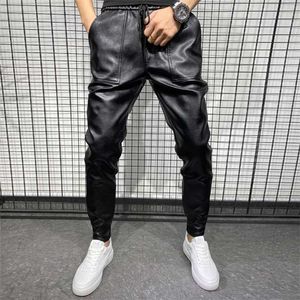 Pantaloni in pelle PU caldi e spessi invernali Abbigliamento uomo Pantaloni da moto casual antivento semplici con tasca grande Nero Taglie forti 210930